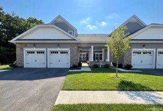 79 Willow Circle, Coram, NY 11727