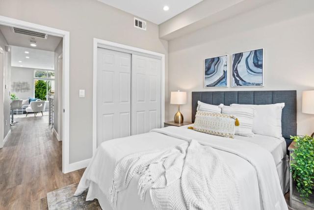 645 Baden Avenue 4, South San Francisco, CA 94080