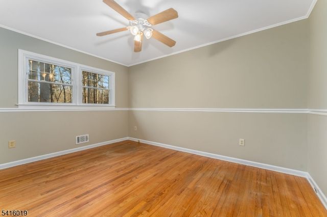 14 Fawn Dr, Clinton Twp., NJ 08833