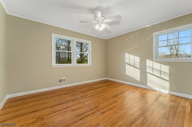 14 Fawn Dr, Clinton Twp., NJ 08833