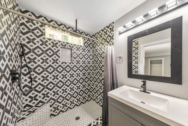 389 England Place, Marietta, GA 30066