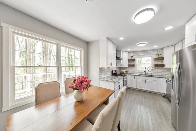 389 England Place, Marietta, GA 30066