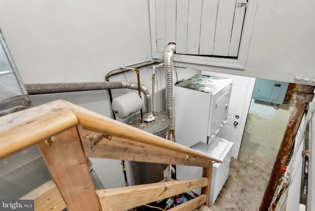 2735 BOOKERT DR, Baltimore, MD 21225