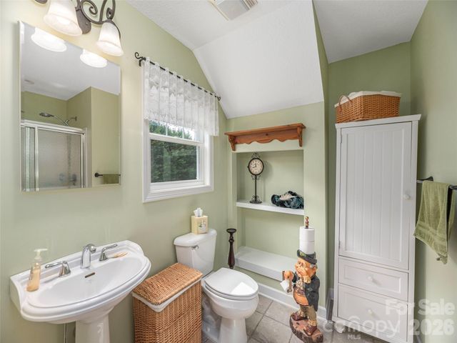 22 Cottage Loop, Waynesville, NC 28785