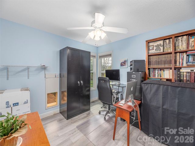 22 Cottage Loop, Waynesville, NC 28785