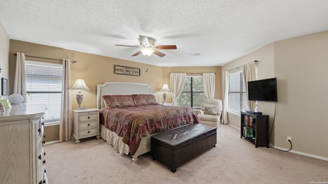 1065 Stone Trl, New Braunfels, TX 78130