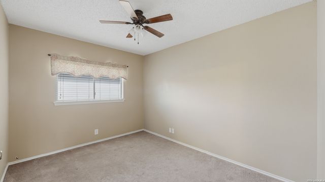 1065 Stone Trl, New Braunfels, TX 78130