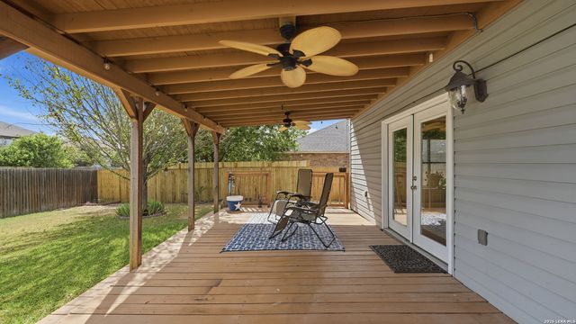 1065 Stone Trl, New Braunfels, TX 78130