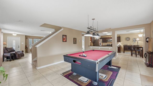 1065 Stone Trl, New Braunfels, TX 78130