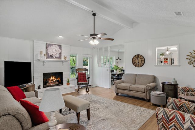 160 County Road 2433, Mineola, TX 75773