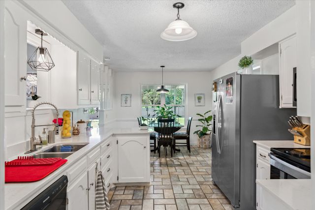 160 County Road 2433, Mineola, TX 75773