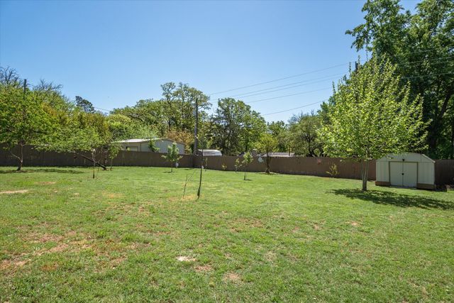 160 County Road 2433, Mineola, TX 75773