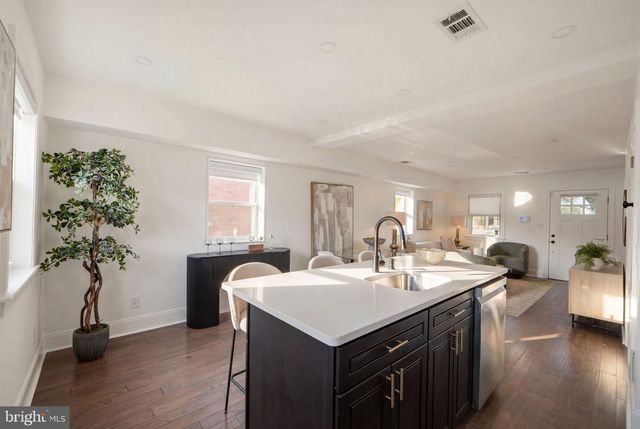 4302 MARTIN LUTHER KING JR AVE SW, Washington, DC 20032