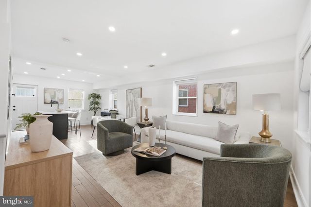 4302 MARTIN LUTHER KING JR AVE SW, Washington, DC 20032