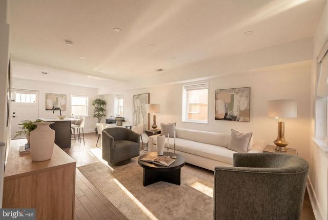 4302 MARTIN LUTHER KING JR AVE SW, Washington, DC 20032