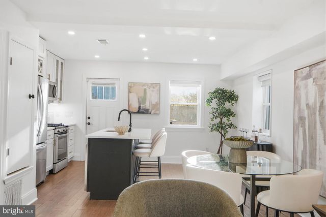 4302 MARTIN LUTHER KING JR AVE SW, Washington, DC 20032