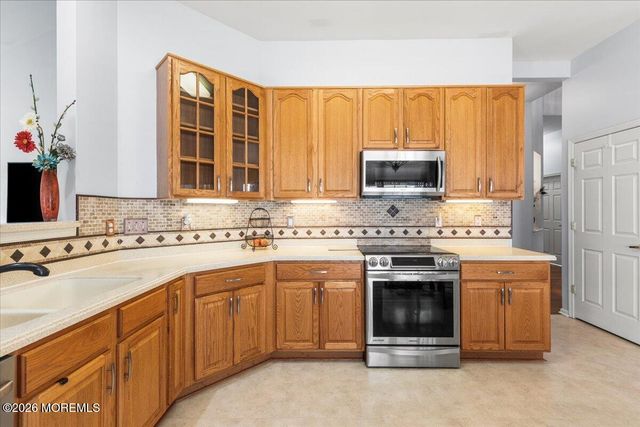 50 Spyglass Drive, Jackson, NJ 08527