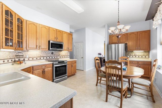 50 Spyglass Drive, Jackson, NJ 08527