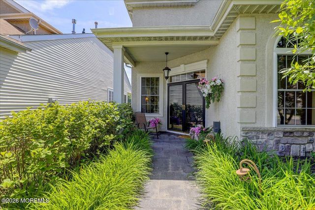 50 Spyglass Drive, Jackson, NJ 08527