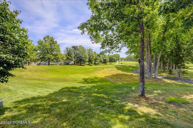 50 Spyglass Drive, Jackson, NJ 08527