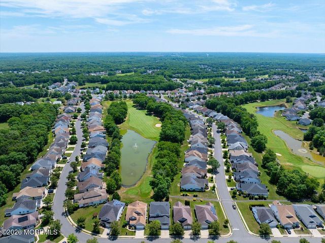 50 Spyglass Drive, Jackson, NJ 08527