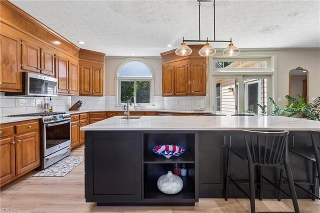 112 Jesse ST, Yorktown, VA 23693