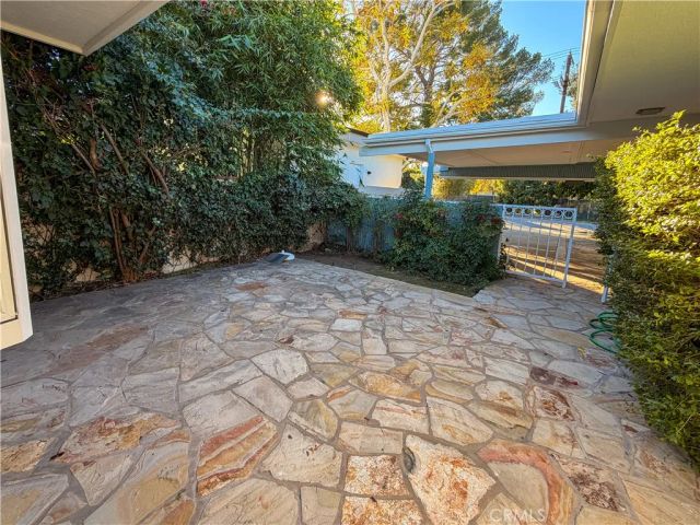 5516 Ethel Avenue, Sherman Oaks, CA 91401