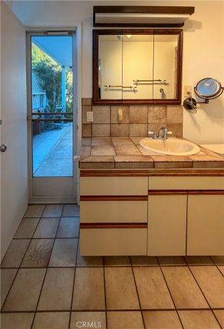 5516 Ethel Avenue, Sherman Oaks, CA 91401