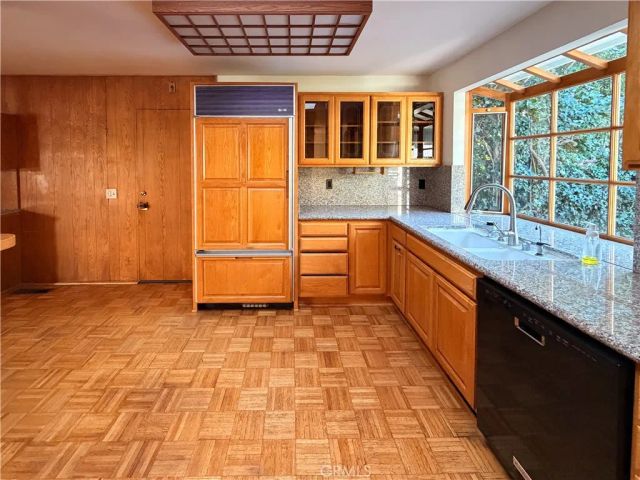 5516 Ethel Avenue, Sherman Oaks, CA 91401