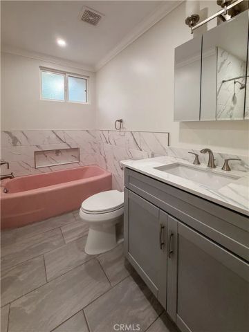 5516 Ethel Avenue, Sherman Oaks, CA 91401