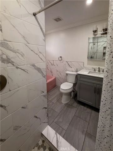 5516 Ethel Avenue, Sherman Oaks, CA 91401