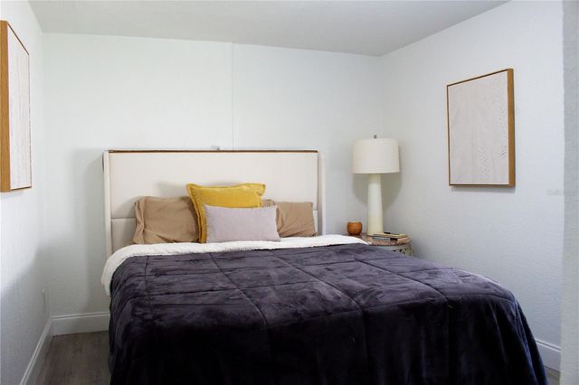 5260 8TH AVENUE N, St Petersburg, FL 33710