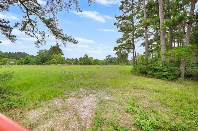 4931 Hwy 150 W, New Waverly, TX 77358