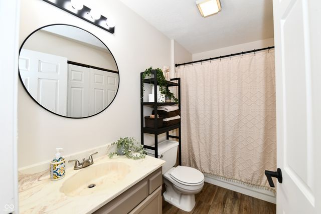 7508 Castleton Farms North Drive N, Indianapolis, IN 46256