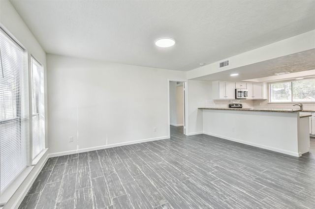 5222 Creek Shadows Drive, Houston, TX 77339