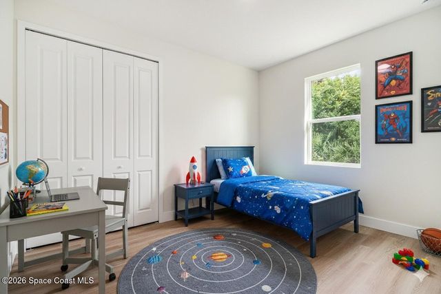 801 Gelaso Street SW, Palm Bay, FL 32908