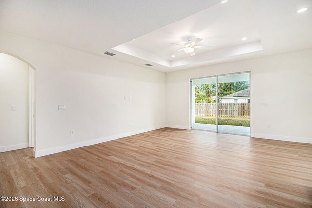 801 Gelaso Street SW, Palm Bay, FL 32908