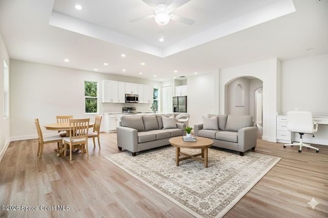 801 Gelaso Street SW, Palm Bay, FL 32908