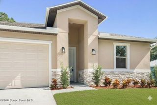 801 Gelaso Street SW, Palm Bay, FL 32908