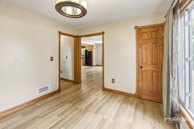 4005 Hendershot Avenue Nw, Alpine Twp, MI 49544