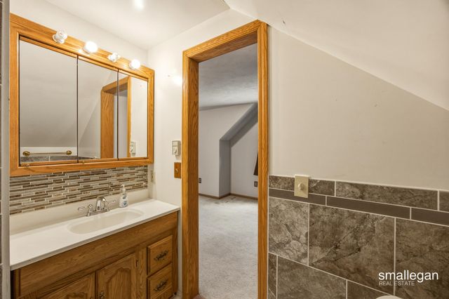 4005 Hendershot Avenue Nw, Alpine Twp, MI 49544