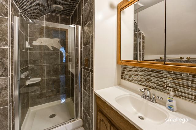 4005 Hendershot Avenue Nw, Alpine Twp, MI 49544
