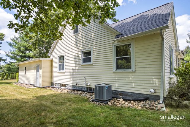 4005 Hendershot Avenue Nw, Alpine Twp, MI 49544