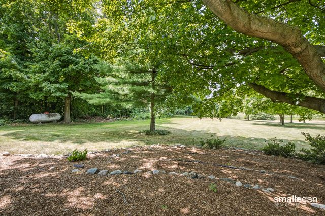 4005 Hendershot Avenue Nw, Alpine Twp, MI 49544