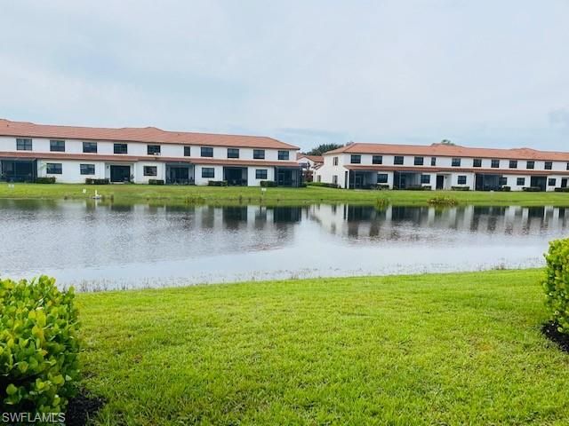 7944 BRISTOL CIR, Naples, FL 34120