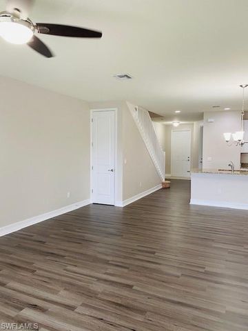 7944 BRISTOL CIR, Naples, FL 34120