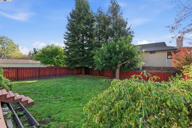 3937 Bayo Street, Oakland, CA 94619