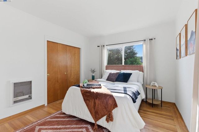 3937 Bayo Street, Oakland, CA 94619