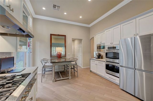 2221 Scarlet Rose Drive, Las Vegas, NV 89134