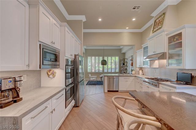 2221 Scarlet Rose Drive, Las Vegas, NV 89134